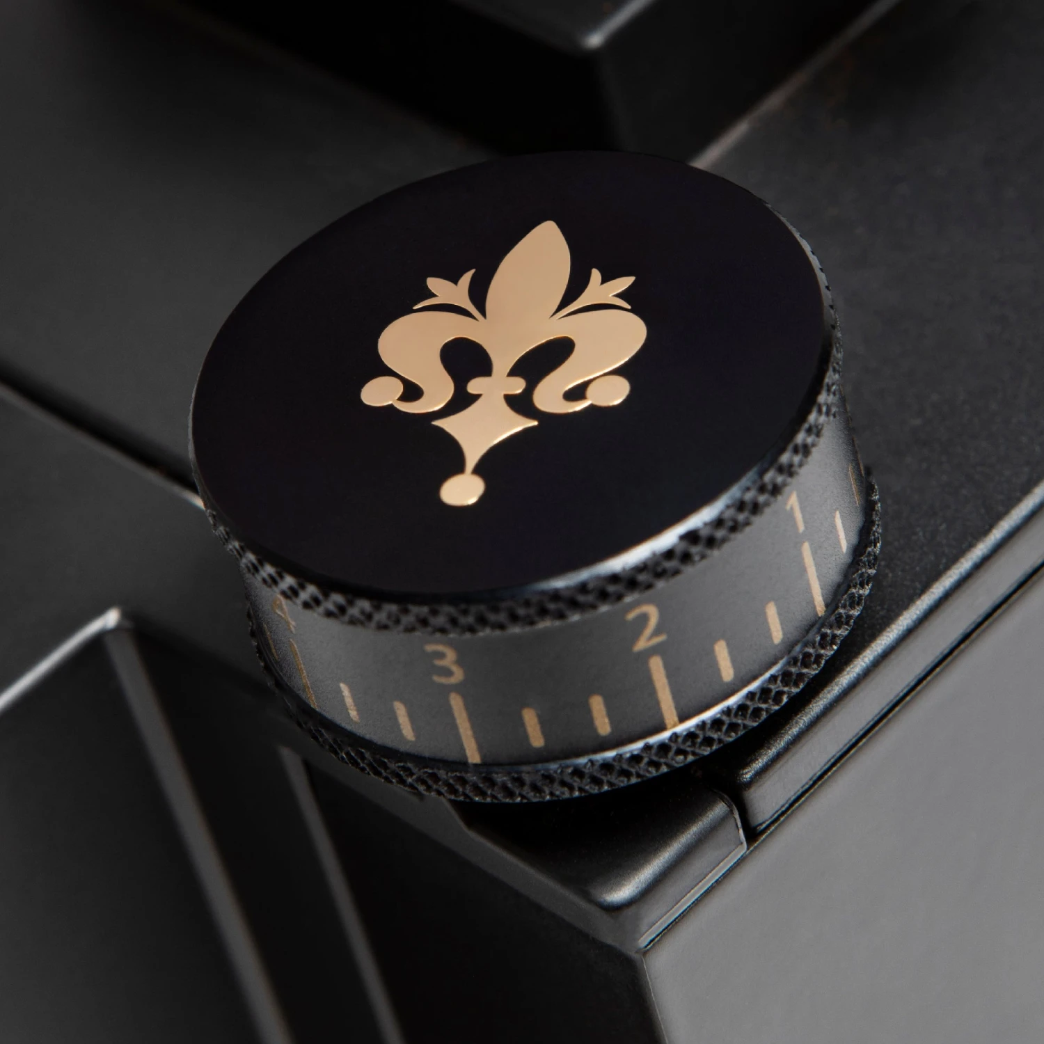 Refurbished Eureka Oro Mignon Single Dose Grinder - Black 8 Refurbished Eureka Oro Mignon Single Dose Grinder - Black - Image 8