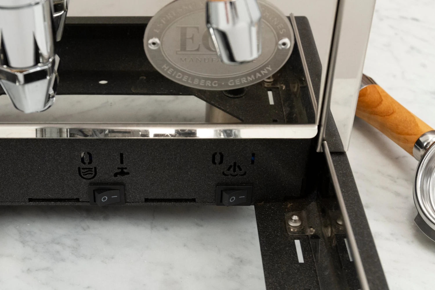 ECM Synchronika Espresso Machine - Olive Wood 6 ECM Synchronika Espresso Machine - Olive Wood - Image 6