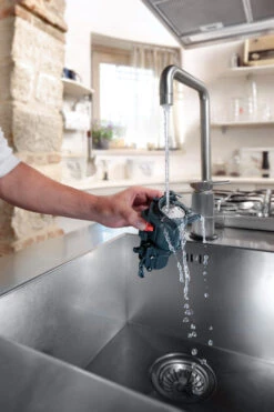 DeLonghi Magnifica Evo ECAM29043SB -Brewroast Deals Store MagnificaEvo ECAM29043SB Lifestyle Alt9