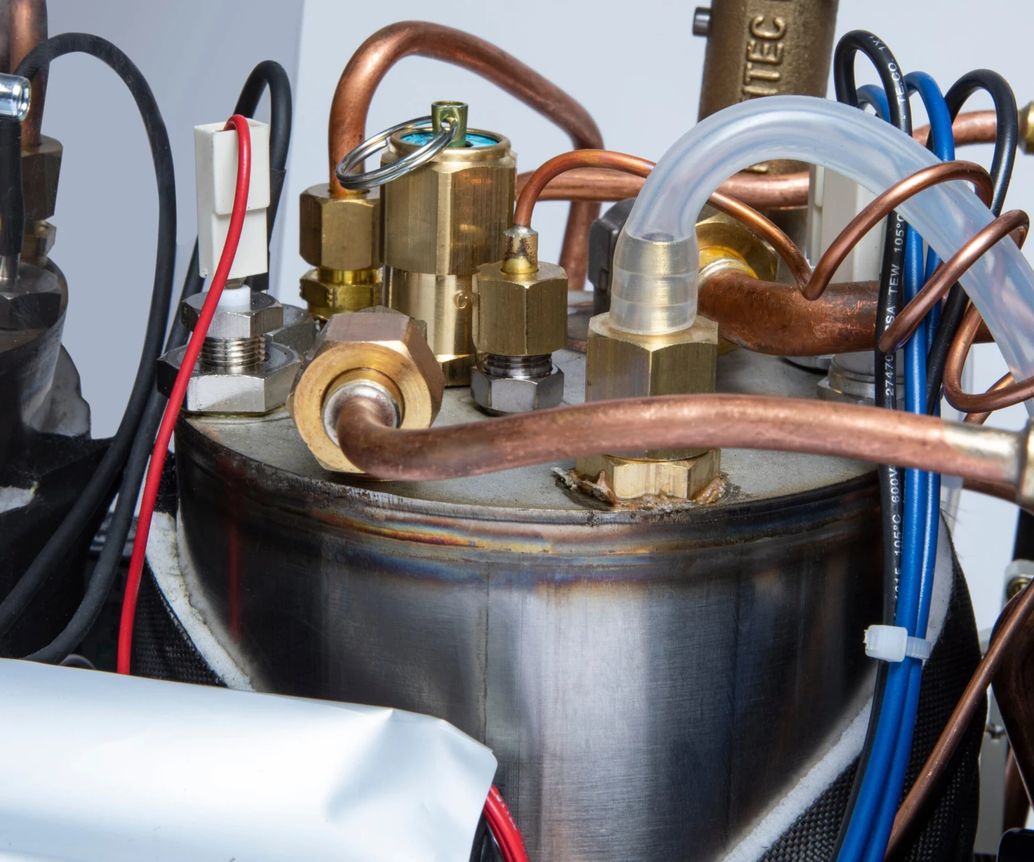 Profitec Pro 400 Espresso Machine In Matte Black With Flow Control And Blackened Oak 10 Profitec Pro 400 Espresso Machine In Matte Black With Flow Control And Blackened Oak - Image 10