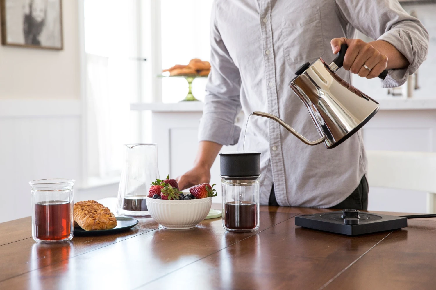 Fellow Stagg EKG 0.9L Kettle - Polished Steel 6 Fellow Stagg EKG 0.9L Kettle - Polished Steel - Image 6