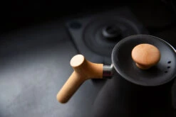 Fellow Stagg EKG 0.9L Kettle - Black And Maple -Brewroast Deals Store TG7A5020StaggEKGwoodmaple