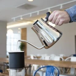 Fellow Stagg 1L Pour-Over Kettle - Polished Steel -Brewroast Deals Store TG7A6179