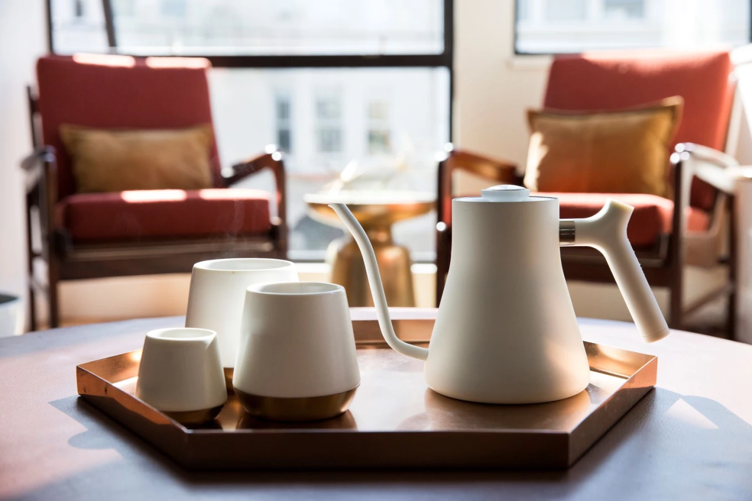 Fellow Stagg 1L Pour-Over Kettle - Matte White 5 Fellow Stagg 1L Pour-Over Kettle - Matte White - Image 5