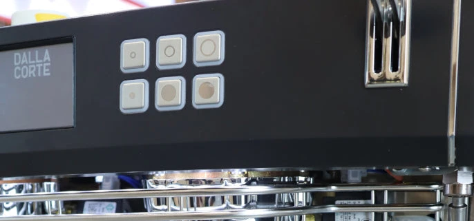 Dalla Corte XT Classic Espresso Machine - 3-Group Total White 6 Dalla Corte XT Classic Espresso Machine - 3-Group Total White - Image 6